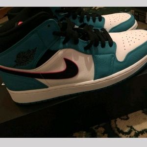 Air Jordan 1 mid south beach